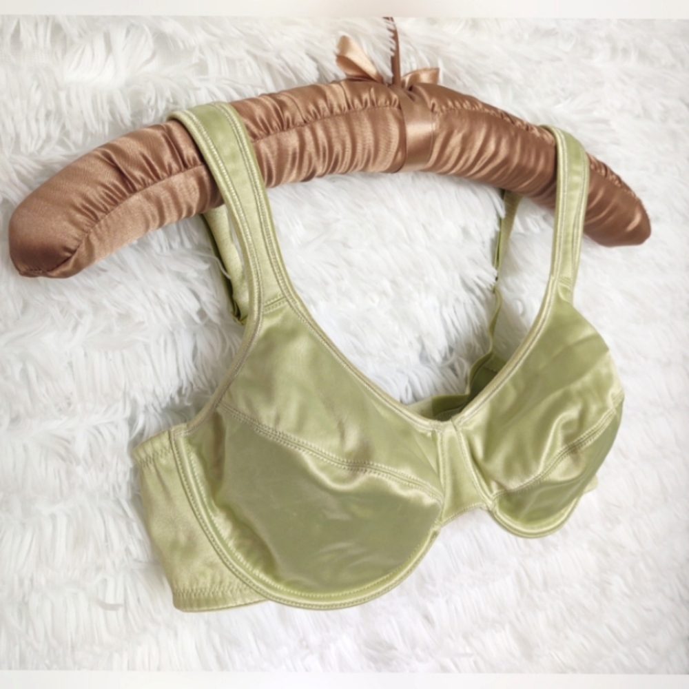 Cacique underwire bra 40C